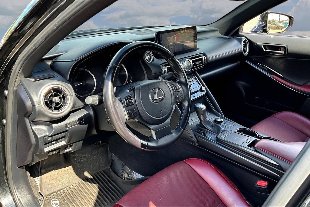 Used 2022 Lexus IS 300 AWD w/ Premium Package image 17