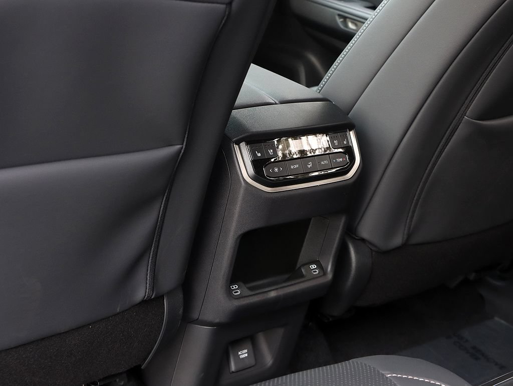 New 2026 Lexus TX 500h AWD image 17