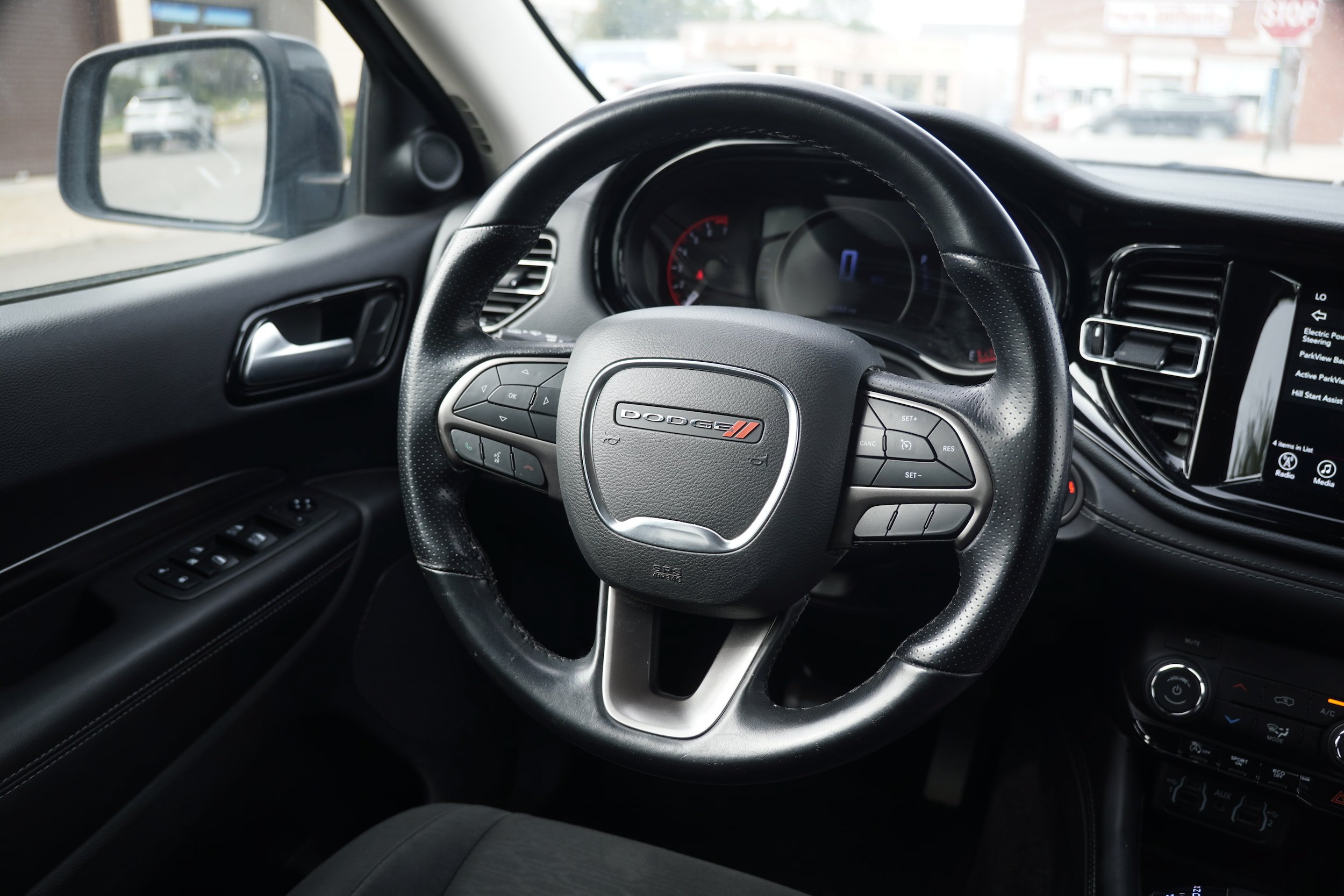 Used 2021 Dodge Durango SXT AWD/4WD image 22