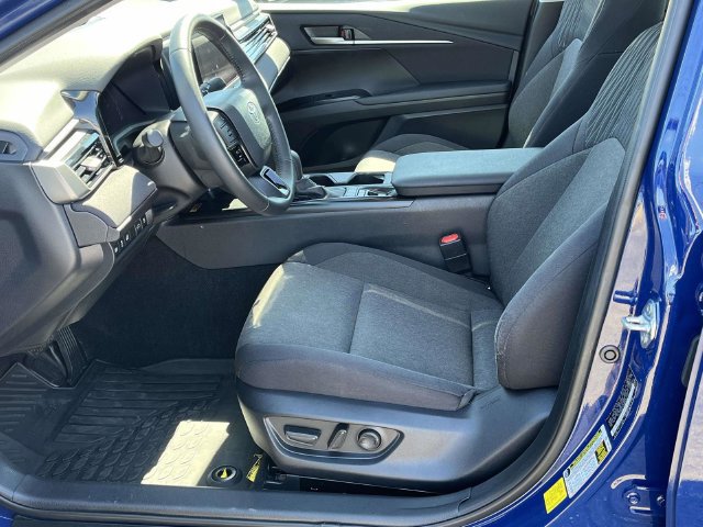 Used 2025 Toyota Camry LE w/ Convenience Package FWD image 13