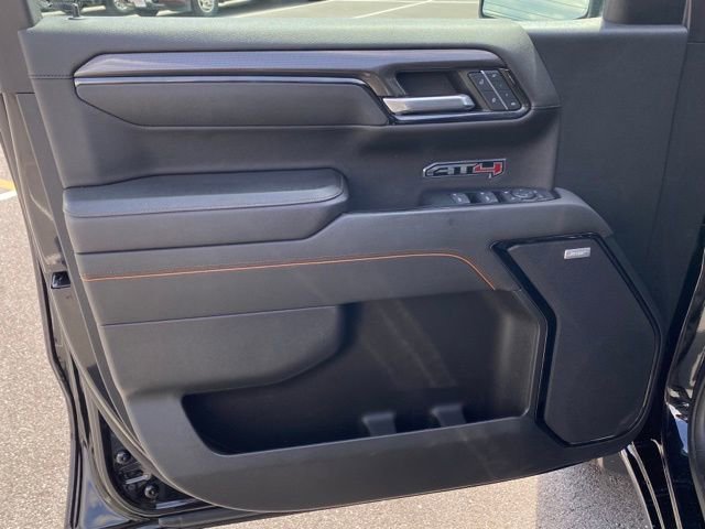 Used 2023 GMC Sierra 1500 AT4 w/ AT4 Preferred Package image 10