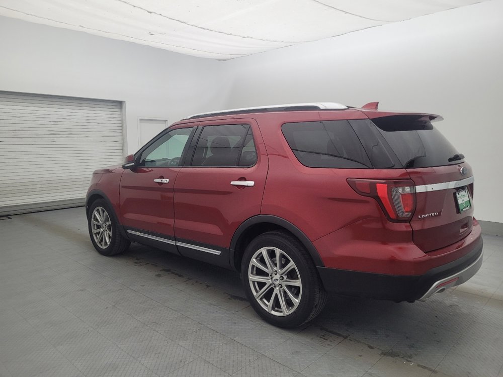 Used 2017 Ford Explorer Limited FWD image 3