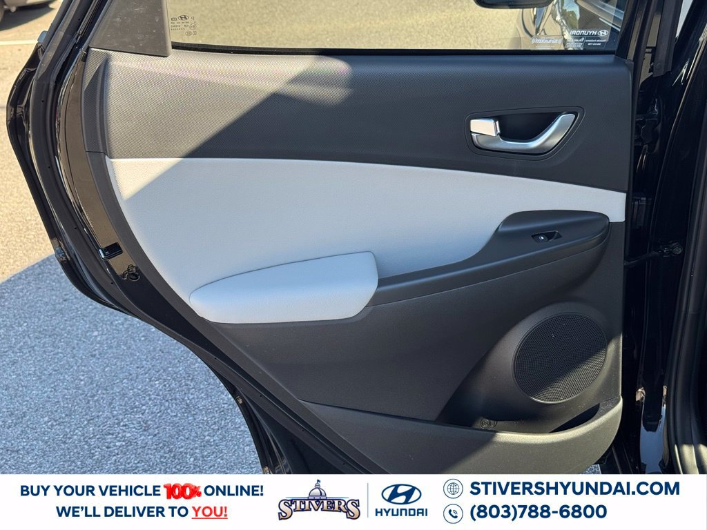 Certified 2022 Hyundai Kona Limited FWD image 23