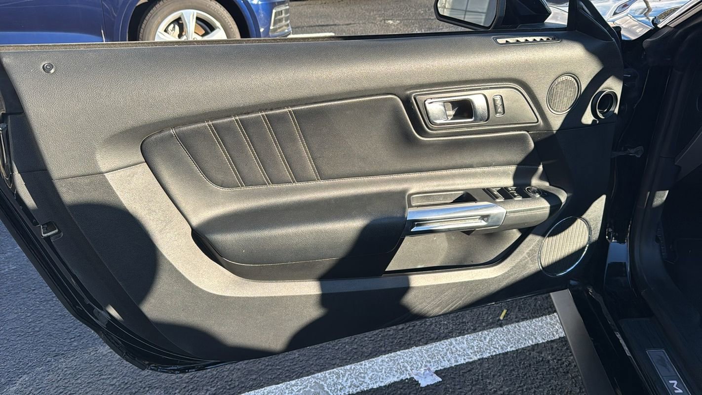 Used 2020 Ford Mustang GT Premium image 9