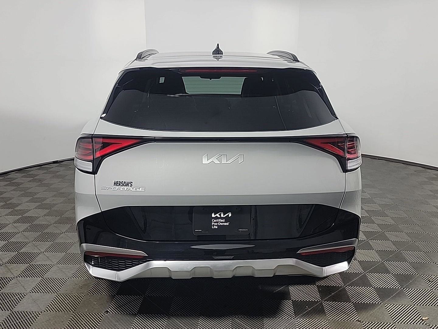 Used 2025 Kia Sportage SX image 5