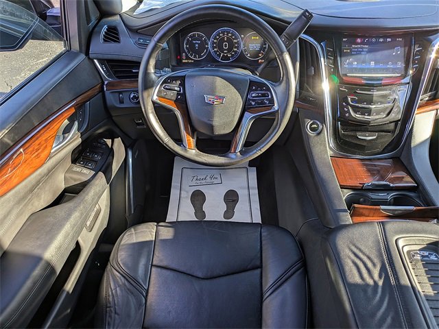 Used 2015 Cadillac Escalade Premium image 17