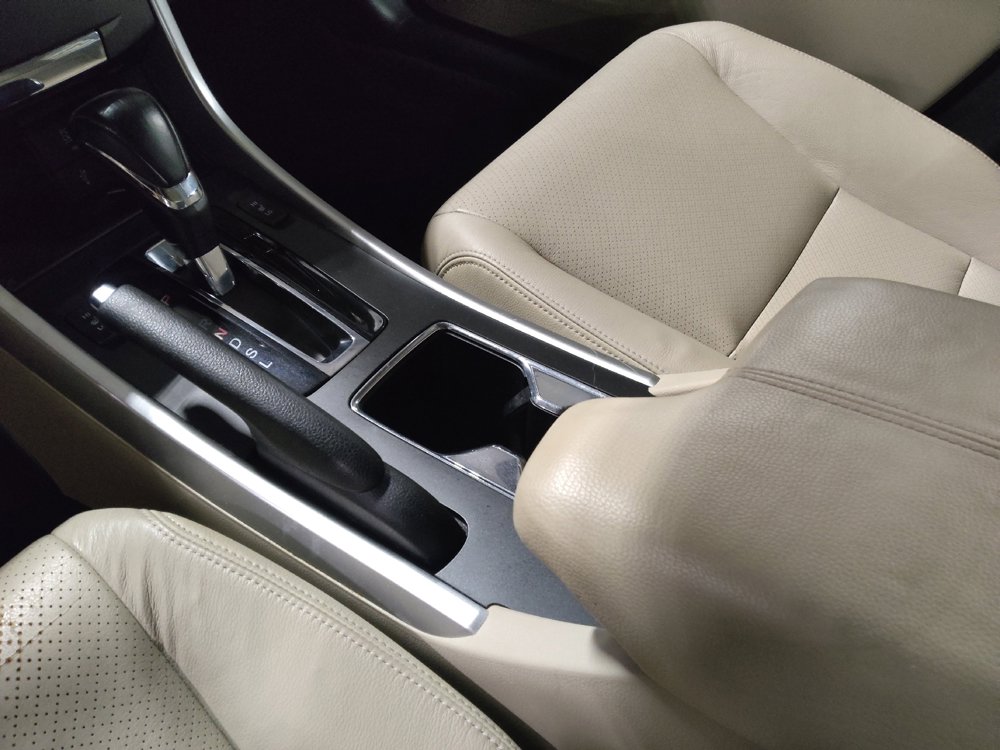 Used 2015 Honda Accord EX-L image 26