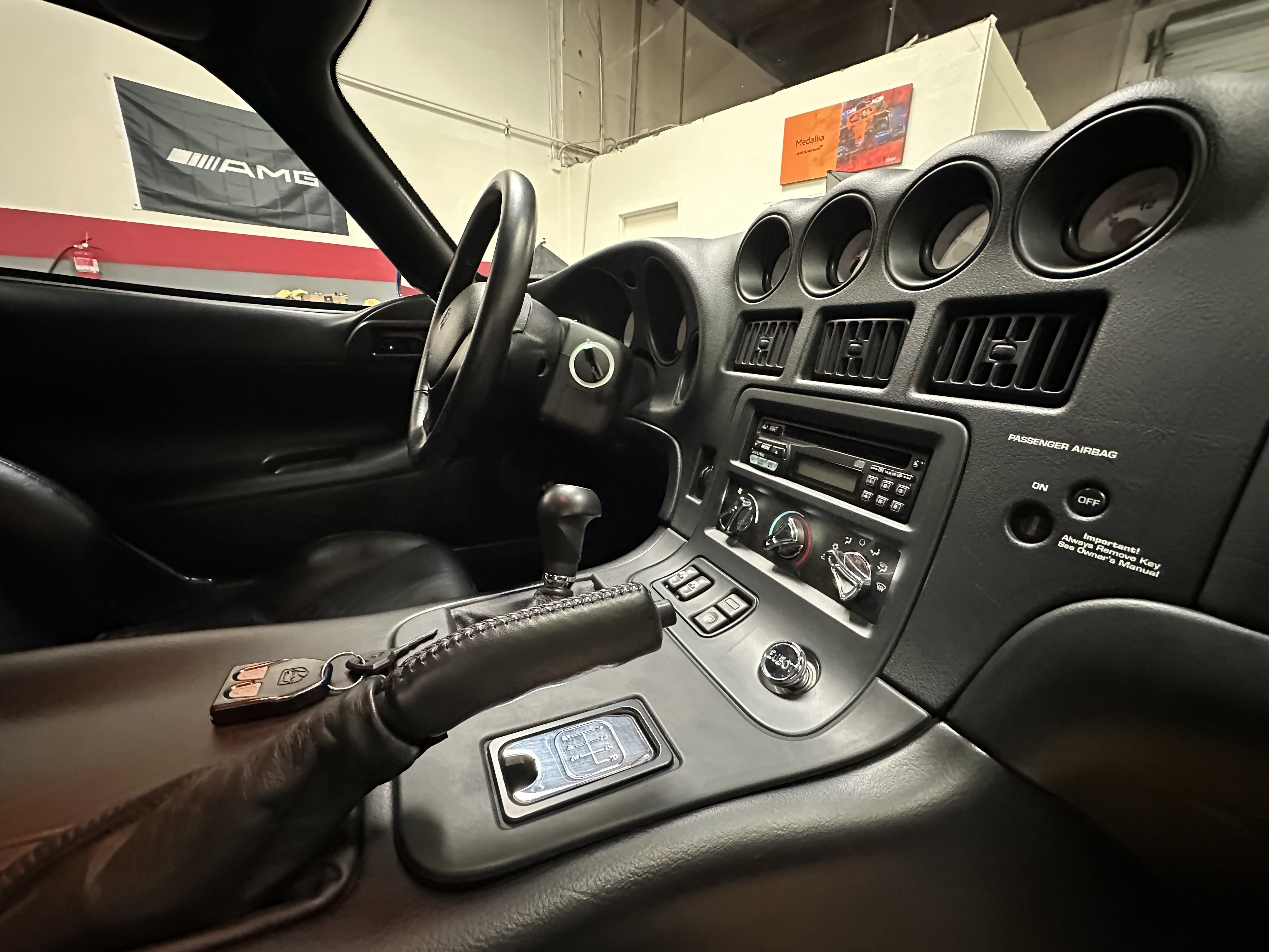 Used 1997 Dodge Viper GTS image 18