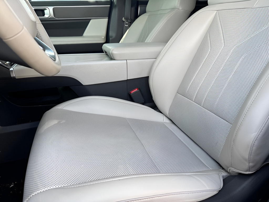 Used 2024 Hyundai Santa Fe SEL AWD/4WD image 18