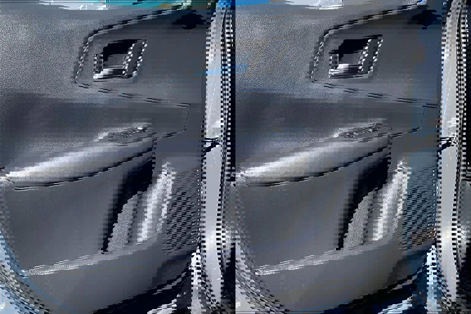 Used 2024 Toyota Prius Prime XSE image 25