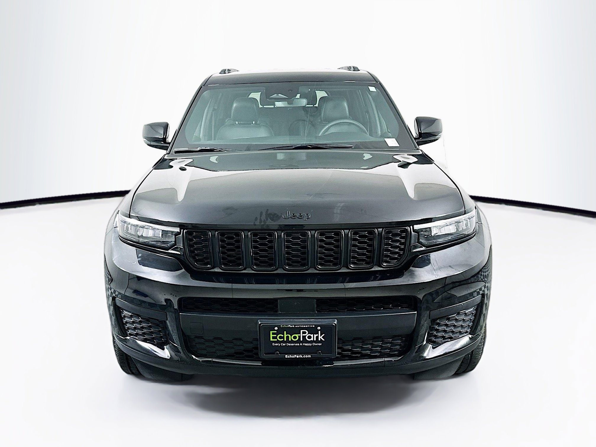 Used 2023 Jeep Grand Cherokee L Laredo RWD image 2