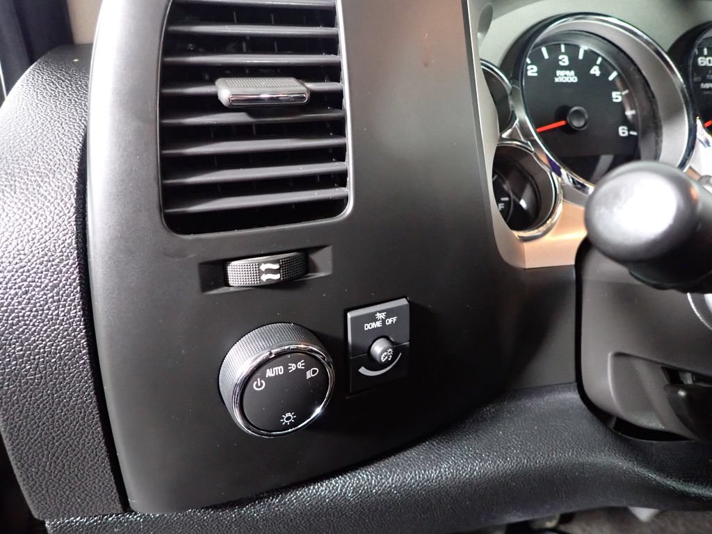 Used 2009 GMC Sierra 1500 SLE w/ Power Pack Plus AWD/4WD image 19