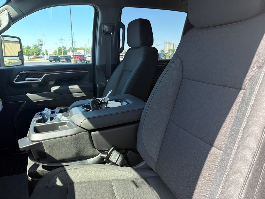 New 2026 Chevrolet Silverado 2500 LT w/ Convenience Package AWD/4WD image 12