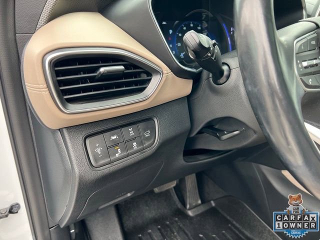 Used 2020 Hyundai Santa Fe Limited image 31