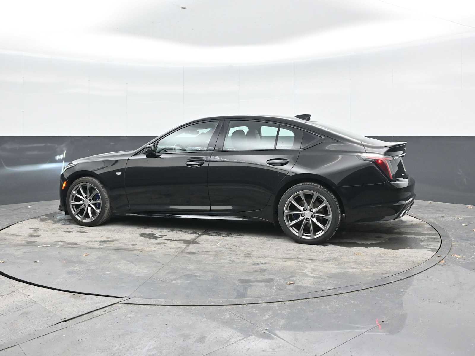 Used 2020 Cadillac CT5 Sport image 2