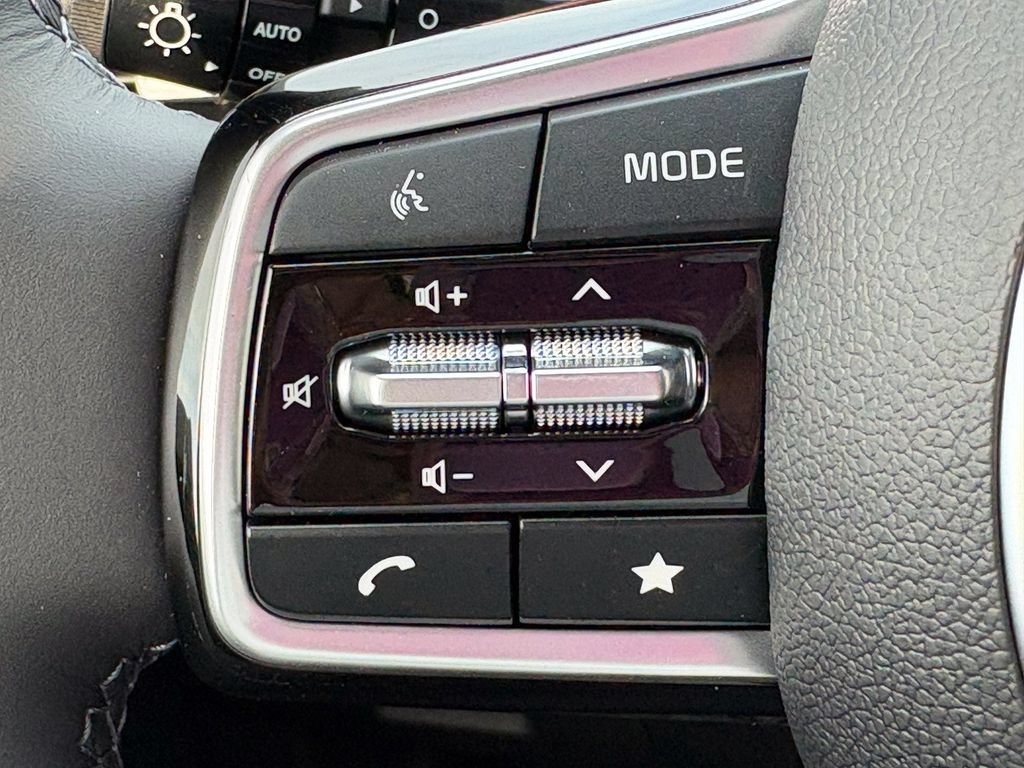 New 2026 Kia Carnival SX Prestige FWD image 24