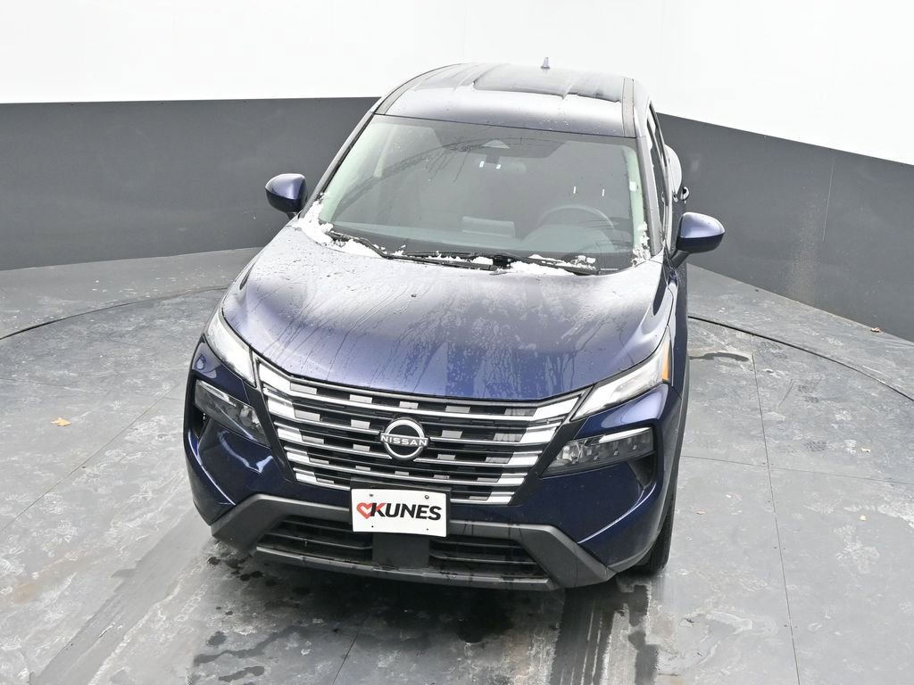 Used 2024 Nissan Rogue SV image 33