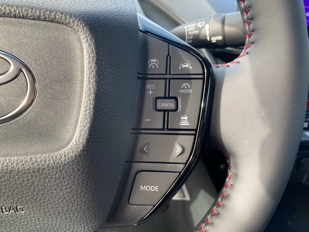 New 2026 Toyota Prius Plug-In Hybrid FWD image 27