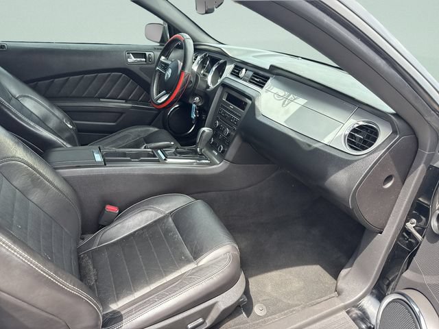 Used 2014 Ford Mustang Premium w/ Equipment Group 202A RWD image 19