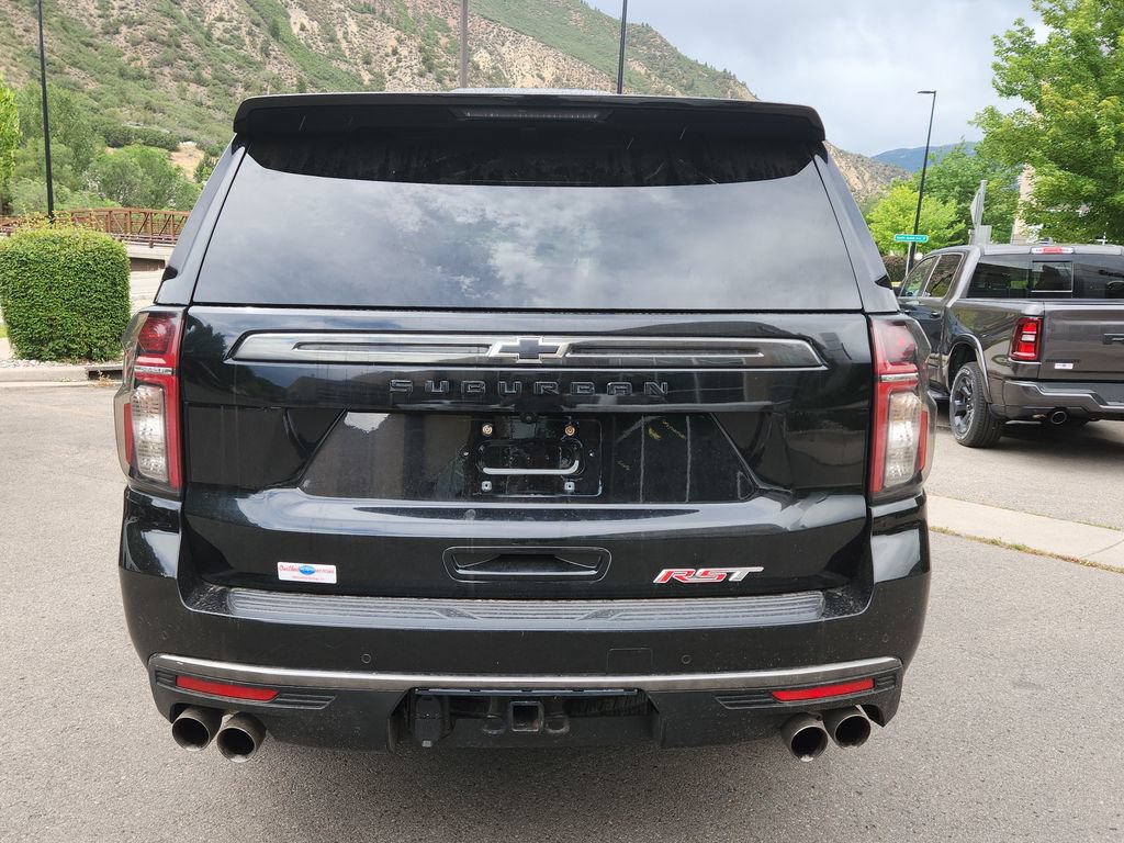 Used 2022 Chevrolet Suburban RST w/ Sport Performance Package AWD/4WD image 11