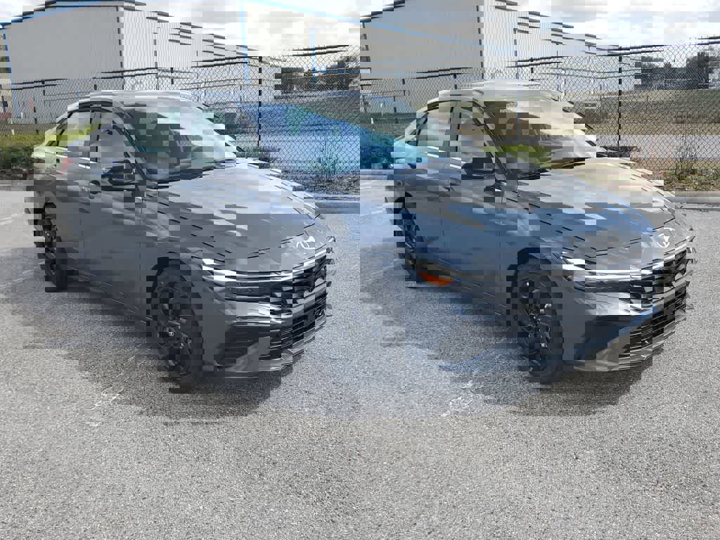 New 2026 Hyundai Elantra SEL Sport Premium image 4