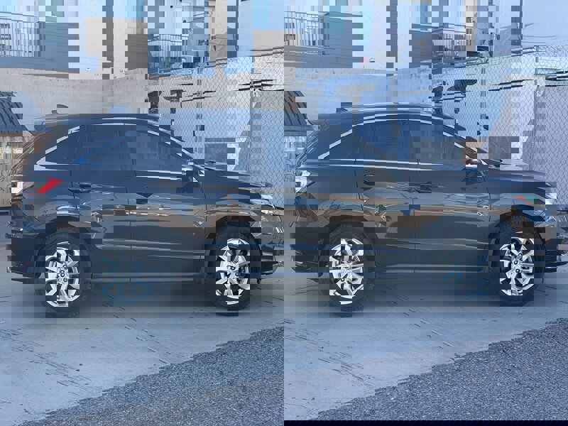 Used 2018 Acura RDX AWD image 2