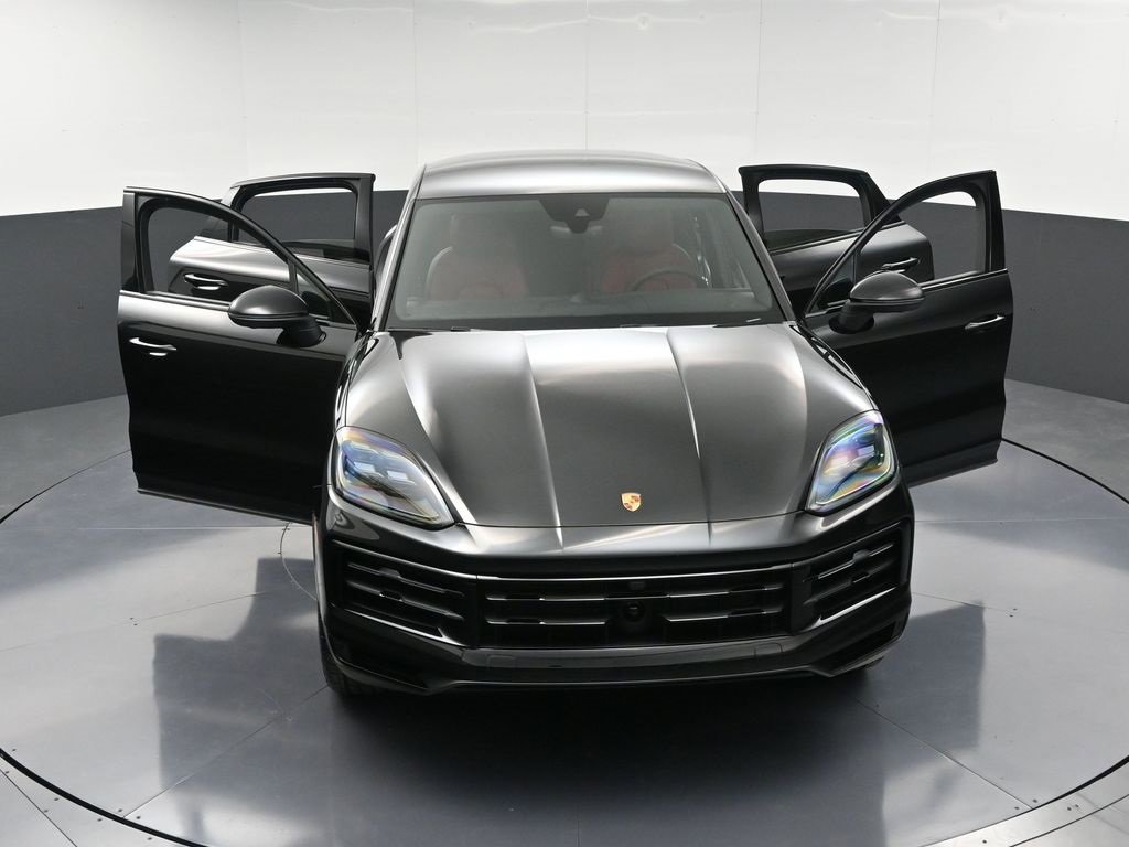 New 2026 Porsche Cayenne Coupe image 34