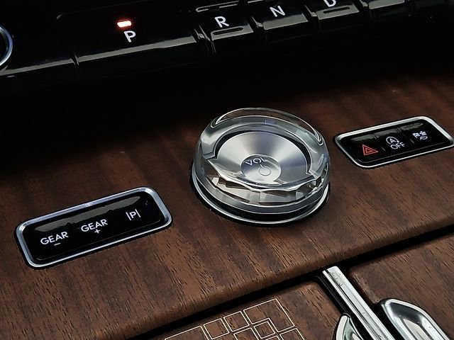 Used 2025 Lincoln Navigator Black Label image 25