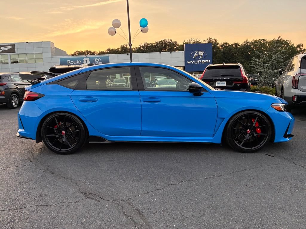 Used 2023 Honda Civic Type R image 8