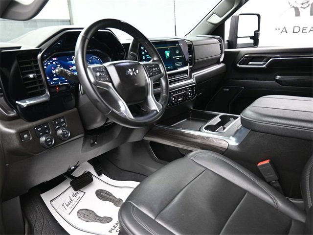 Used 2024 Chevrolet Silverado 2500 LTZ w/ LTZ Plus Package image 18