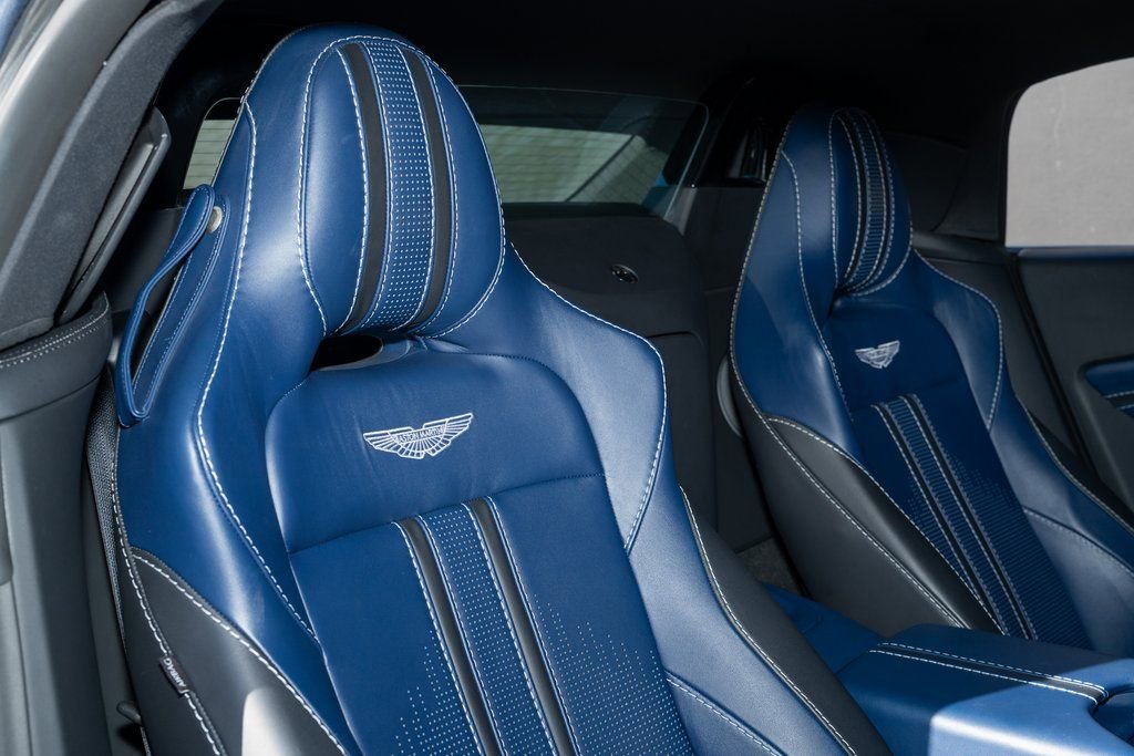 Used 2023 Aston Martin V8 Vantage Roadster image 20