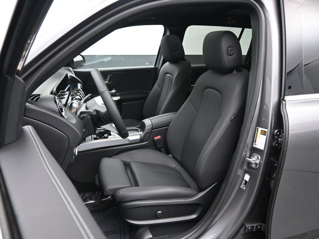 New 2026 Mercedes-Benz GLB 250 4MATIC image 18