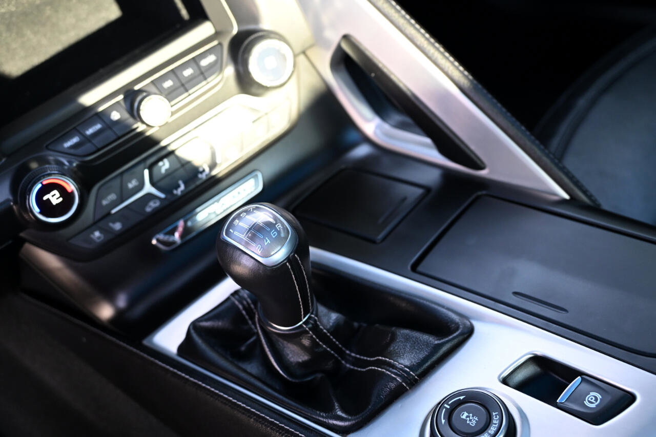 Used 2015 Chevrolet Corvette Stingray Coupe w/ 2LT Preferred Equipment Group image 35