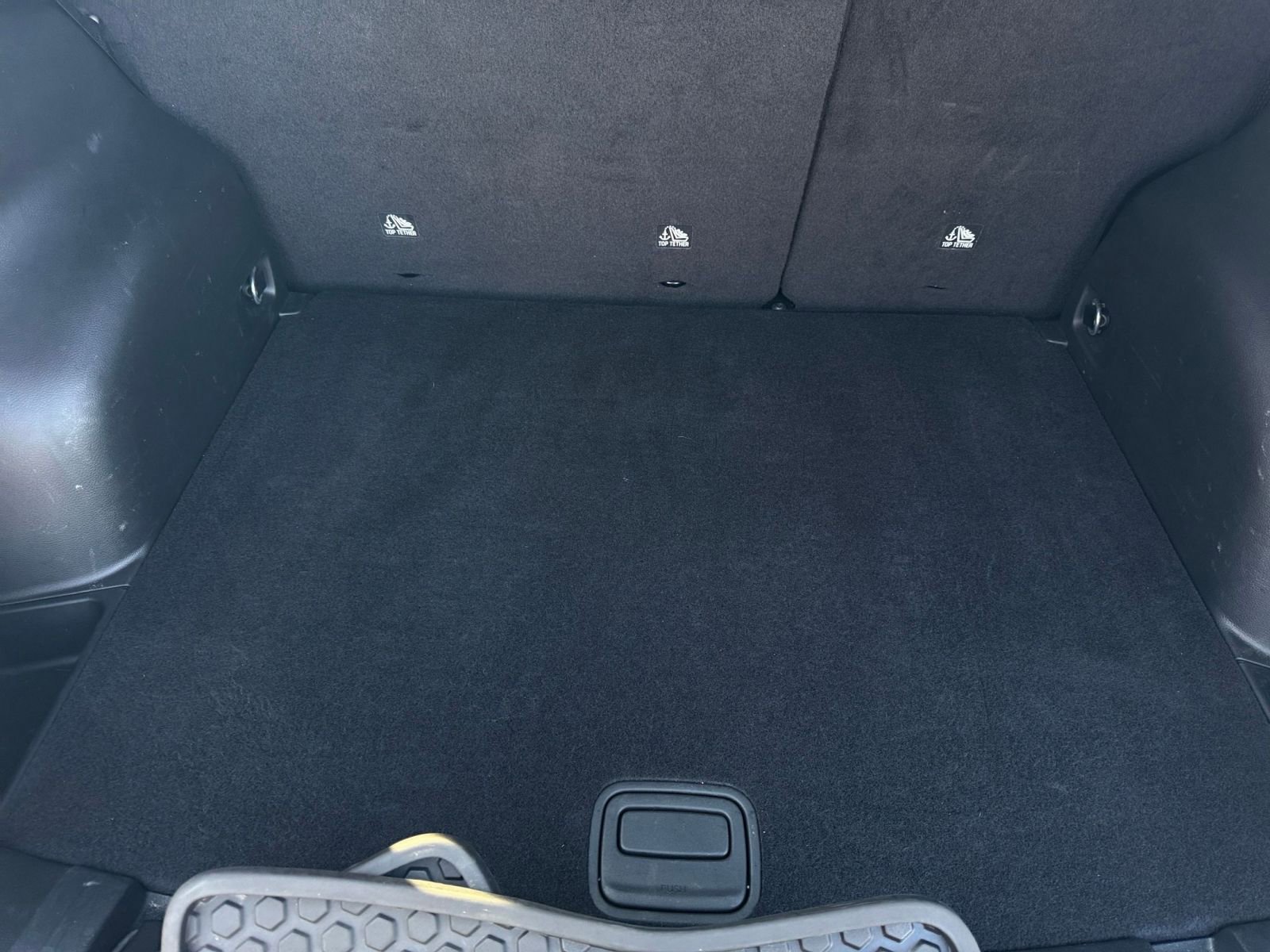 Used 2025 Jeep Compass Trailhawk image 31