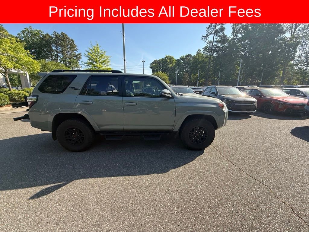Used 2022 Toyota 4Runner TRD Off-Road Premium w/ Moonroof Package AWD/4WD image 5