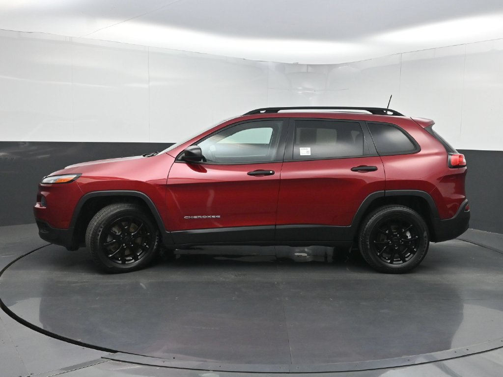 Used 2017 Jeep Cherokee Sport FWD image 37