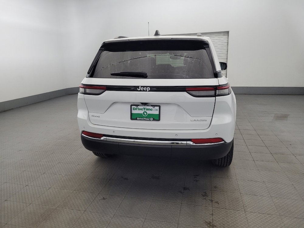 Used 2023 Jeep Grand Cherokee Laredo w/ Luxury Tech Group I image 7