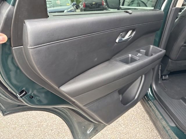 Used 2025 Nissan Pathfinder SL FWD image 23