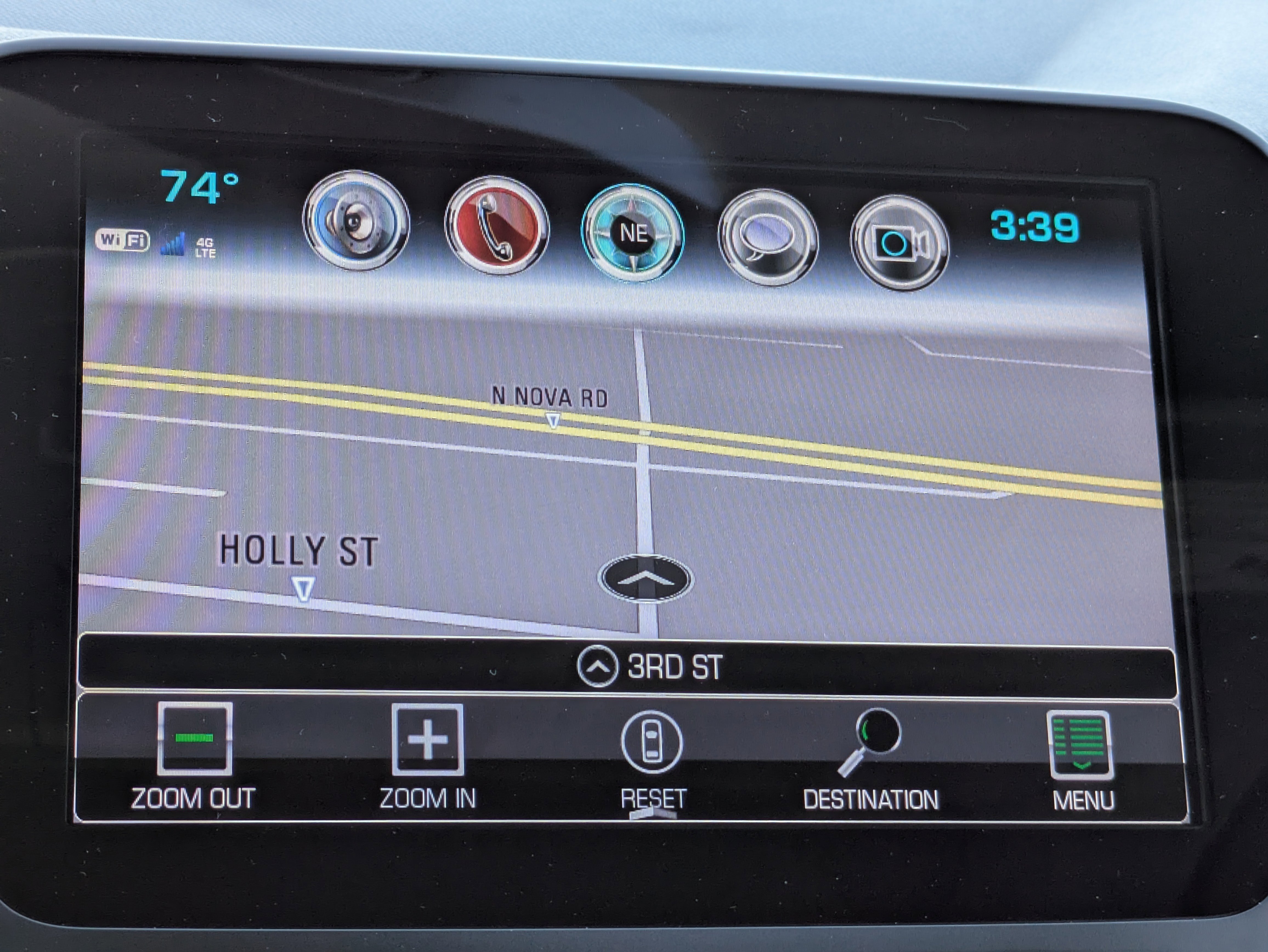 Certified 2018 Chevrolet Equinox Premier image 30