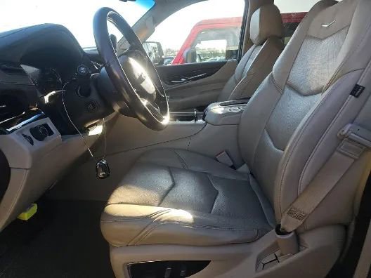 Used 2016 Cadillac Escalade Luxury image 9