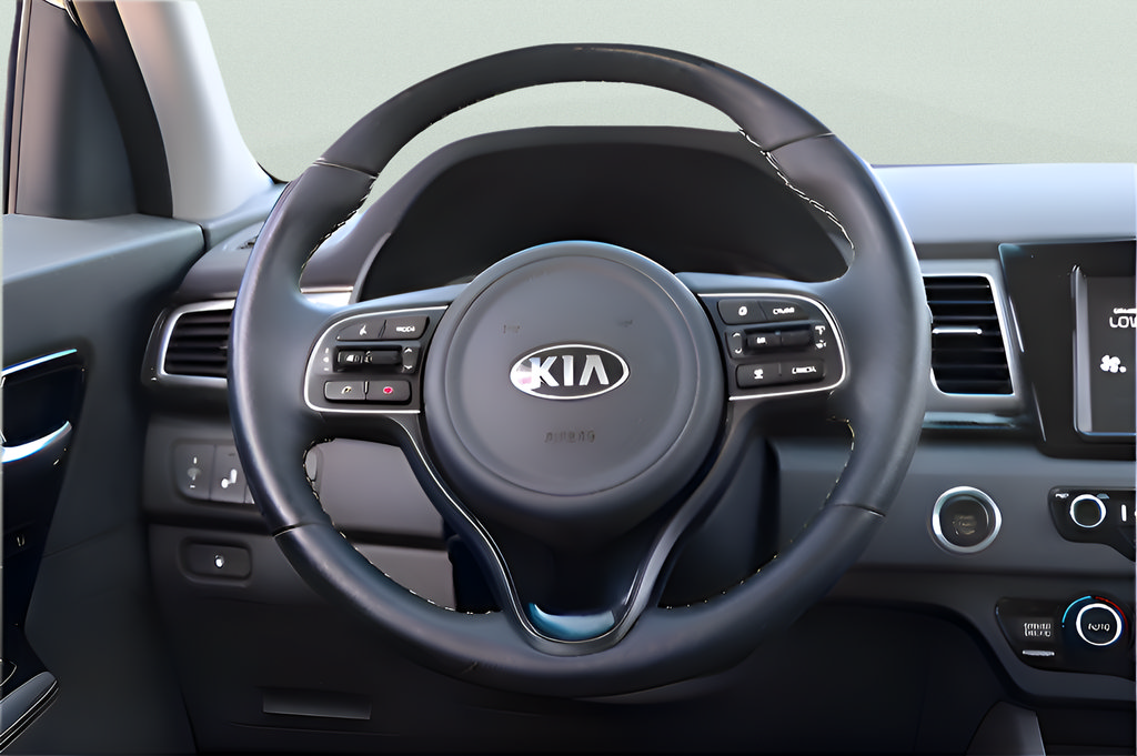 Used 2019 Kia Niro EX w/ Option Group 040 FWD image 11