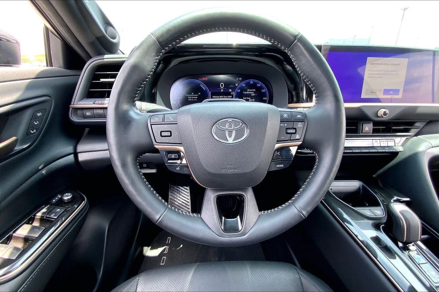 Used 2024 Toyota Crown Platinum AWD/4WD image 6