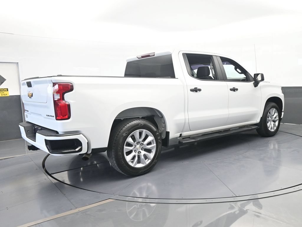 Used 2022 Chevrolet Silverado 1500 Custom w/ Safety Confidence Package RWD image 6