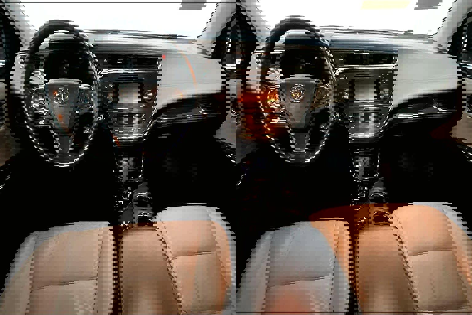 Used 2013 Toyota Avalon XLE Touring image 16