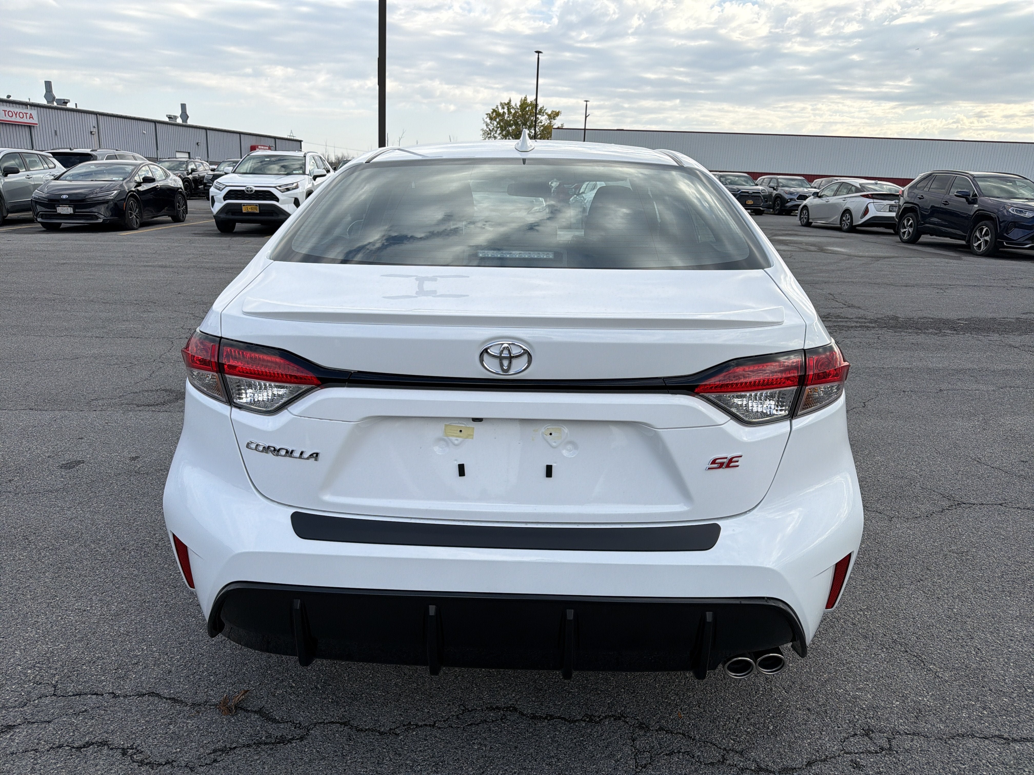 New 2027 Toyota Corolla SE FWD image 6