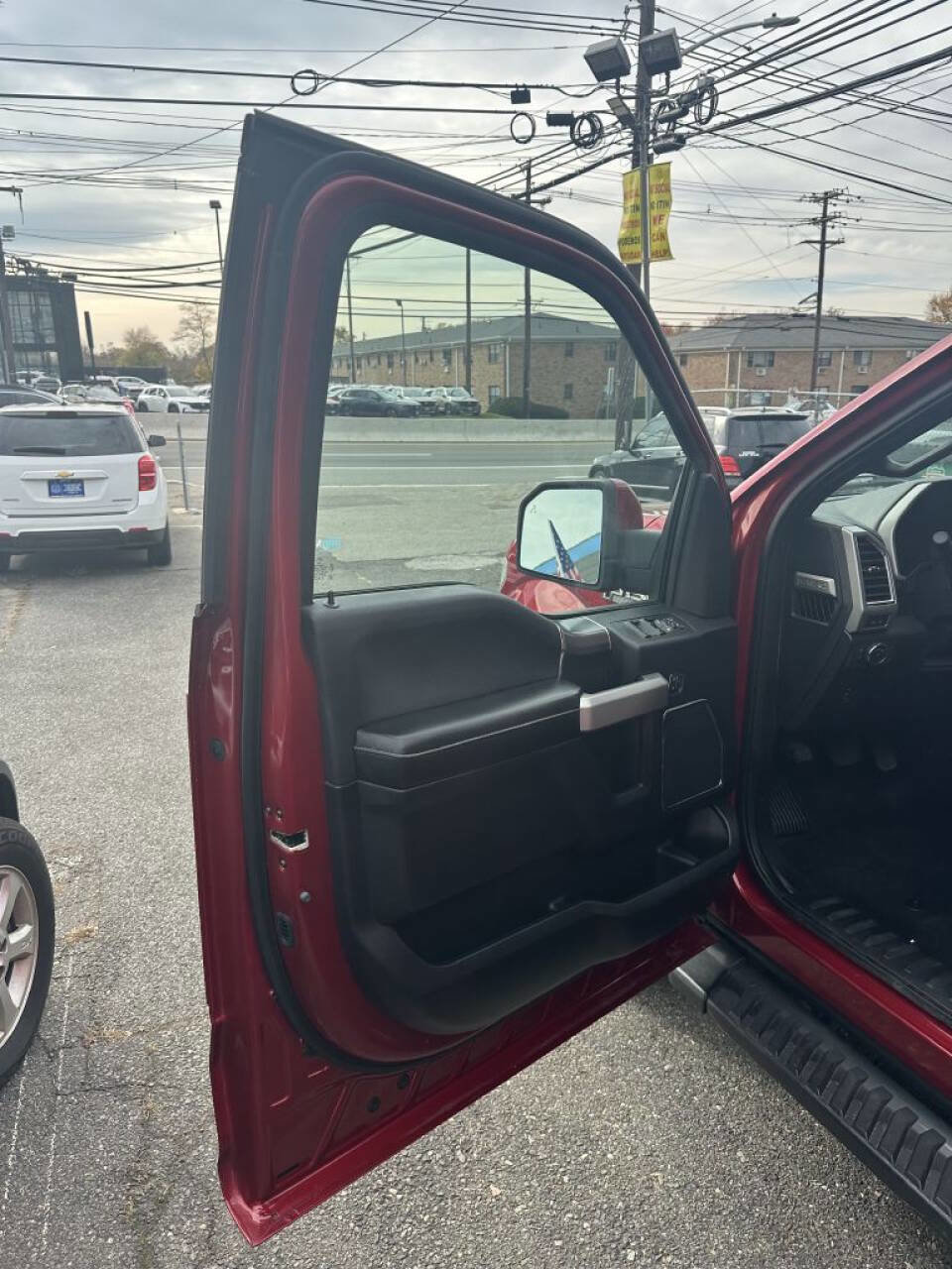 Used 2017 Ford F150 Lariat image 11