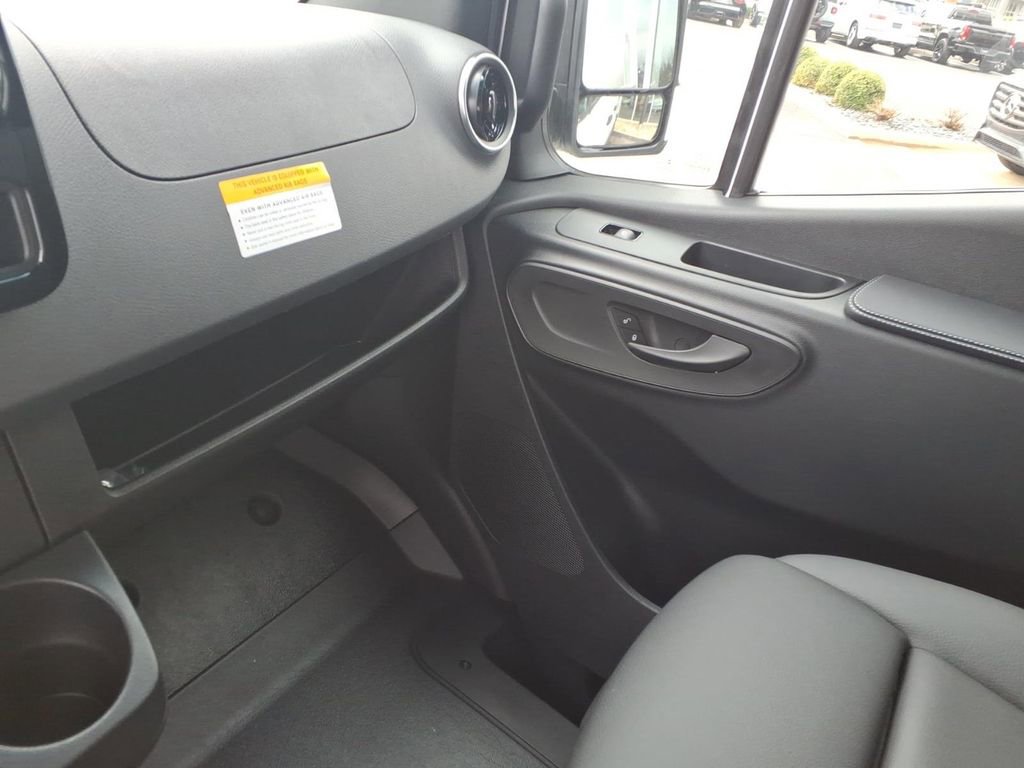 New 2026 Mercedes-Benz Sprinter 2500 image 24