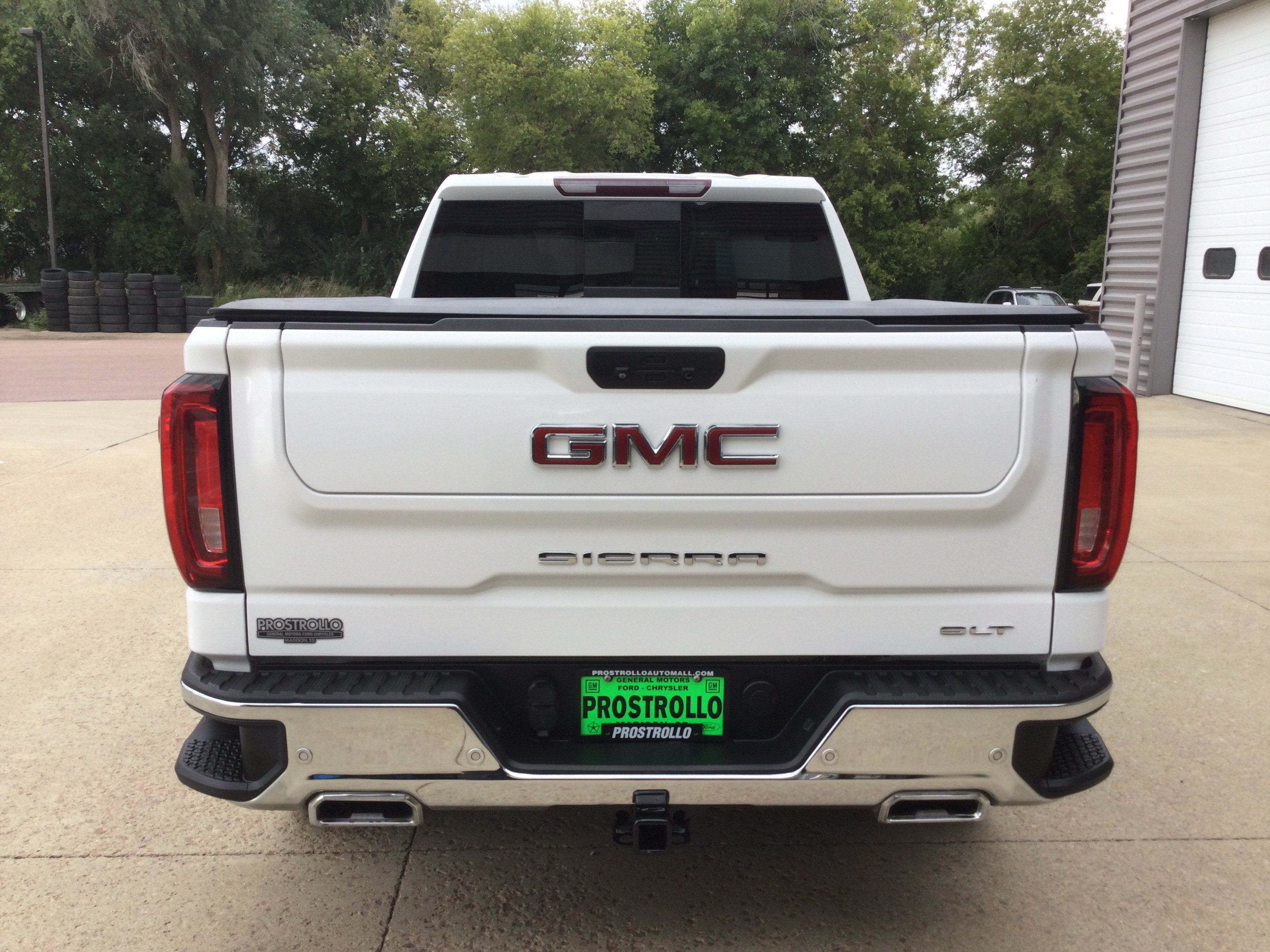 Used 2020 GMC Sierra 1500 SLT w/ SLT Convenience Package AWD/4WD image 4