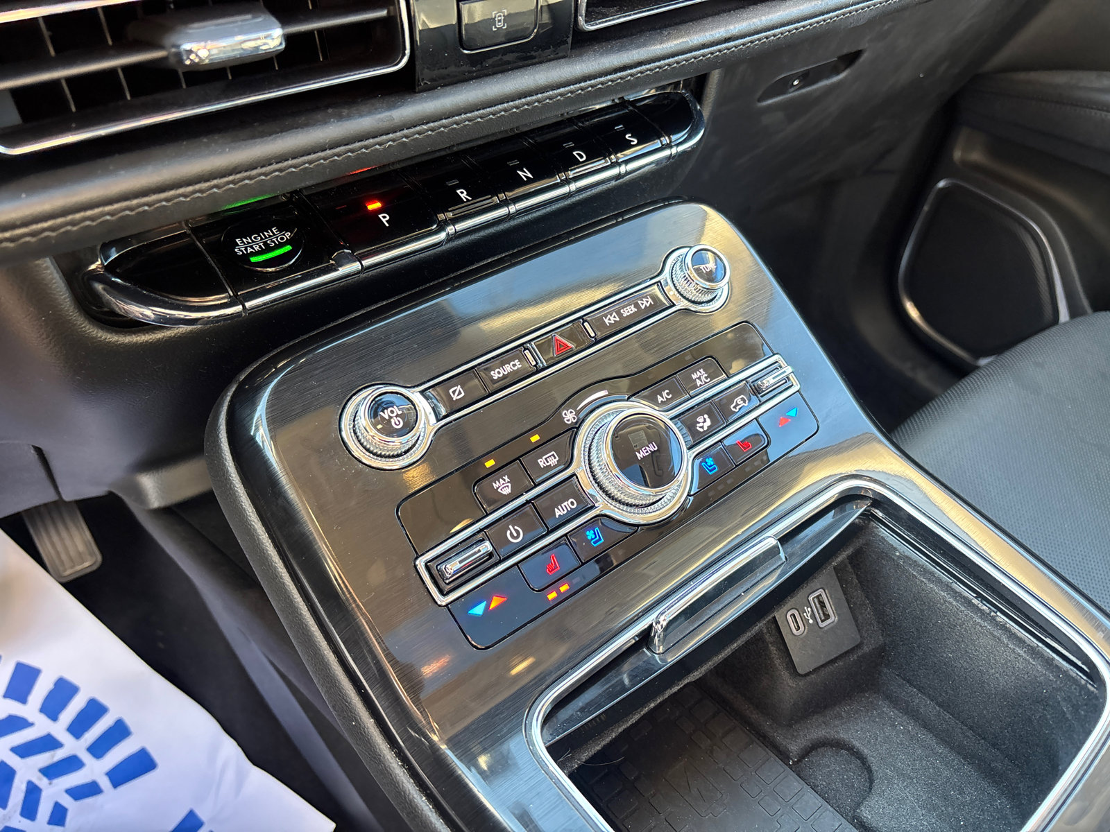 Certified 2022 Lincoln Nautilus Reserve w/ Cargo Utility Package image 22