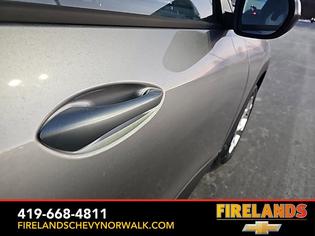 New 2026 Chevrolet Trax LS w/ LS Convenience Package image 18